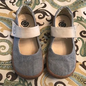 Girl’s Livie & Luca shoes size 1